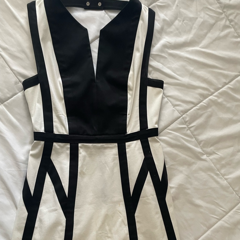 Robert Rodriguez V Neck Open back dress